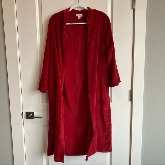 Red Zip Up Robe - Picture 4 of 4